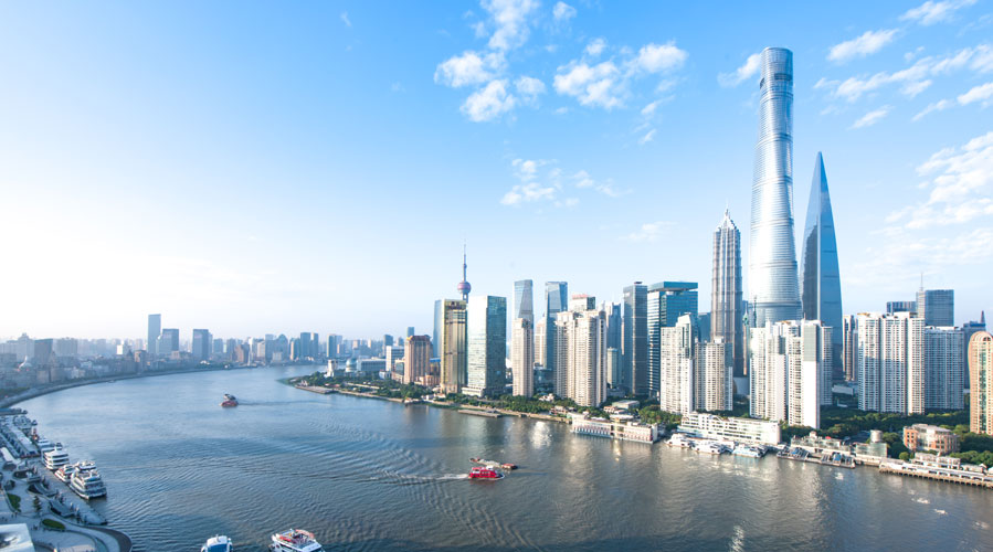上海的天際線景觀；圖片使用於滙豐信用卡。