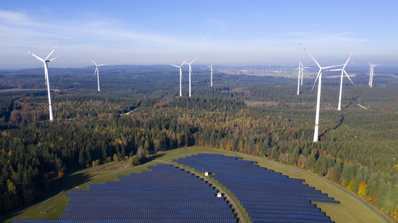  Wind turbines on a field; image used for HSBC Wealth Portfolio Plus